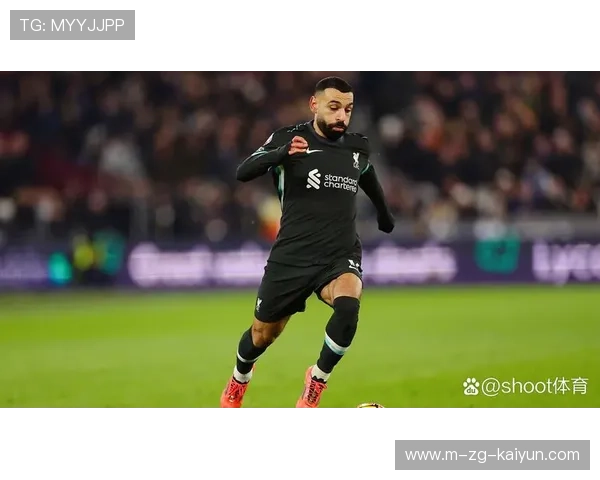 利物浦快速推进，萨拉赫直面防线